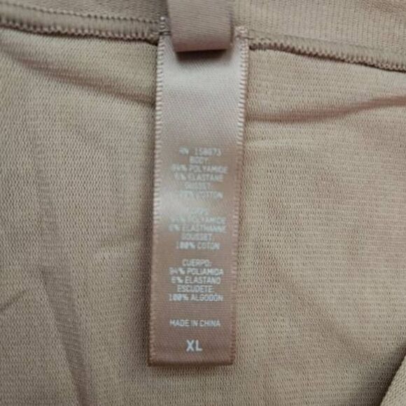 2 pair SKIMS panty Nwt - Picture 4 of 11